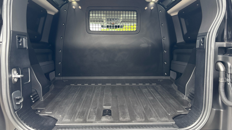 Land Rover Defender 90 Diesel 3.0 D250 Hard Top SE Auto